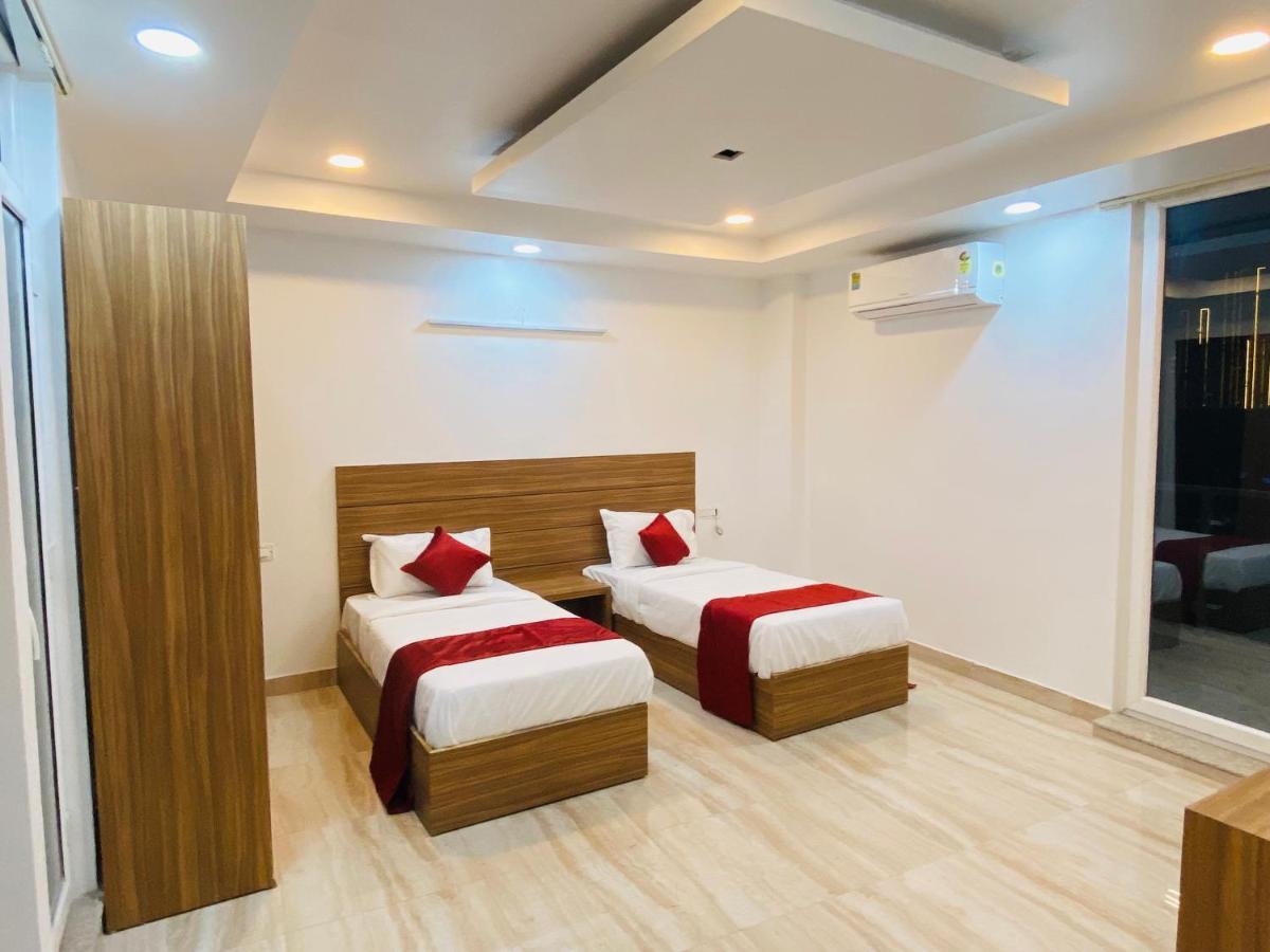 As Global Hotel Noida Kültér fotó